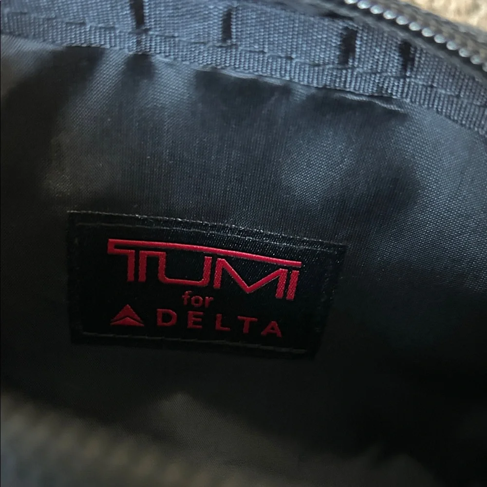 Tumi for Delta Black Toiletry Travel Case